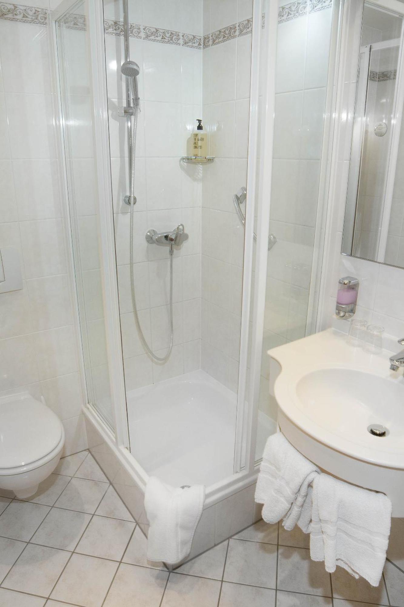 Hotel Zum Hirsch Wertingen Habitación foto