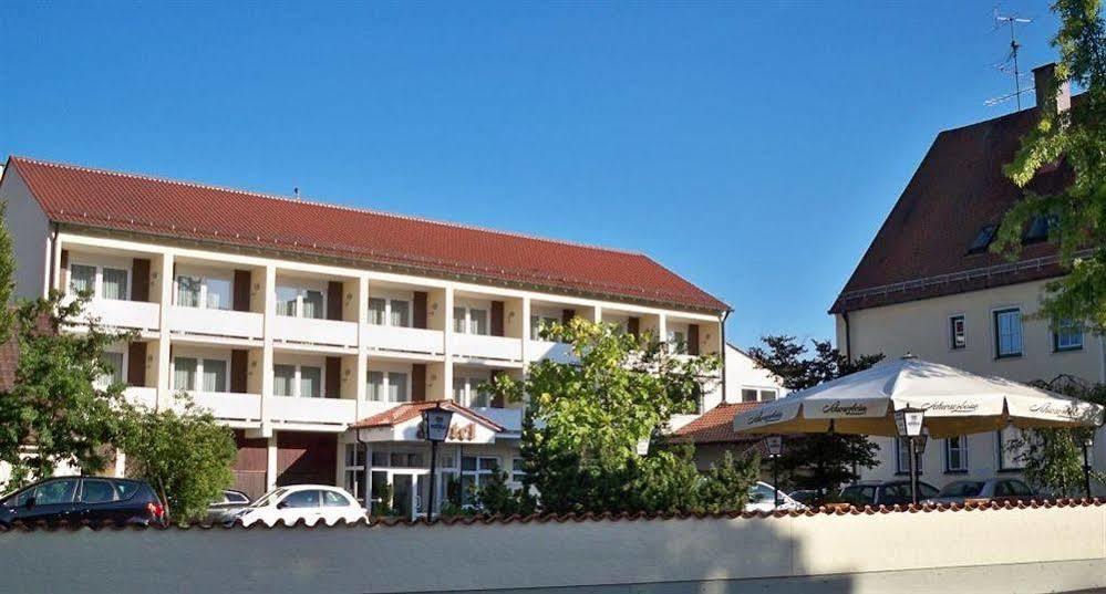 Hotel Zum Hirsch Wertingen Exterior foto
